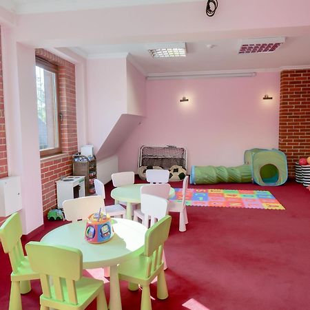 Hotel Szymbark Шимбарк Экстерьер фото