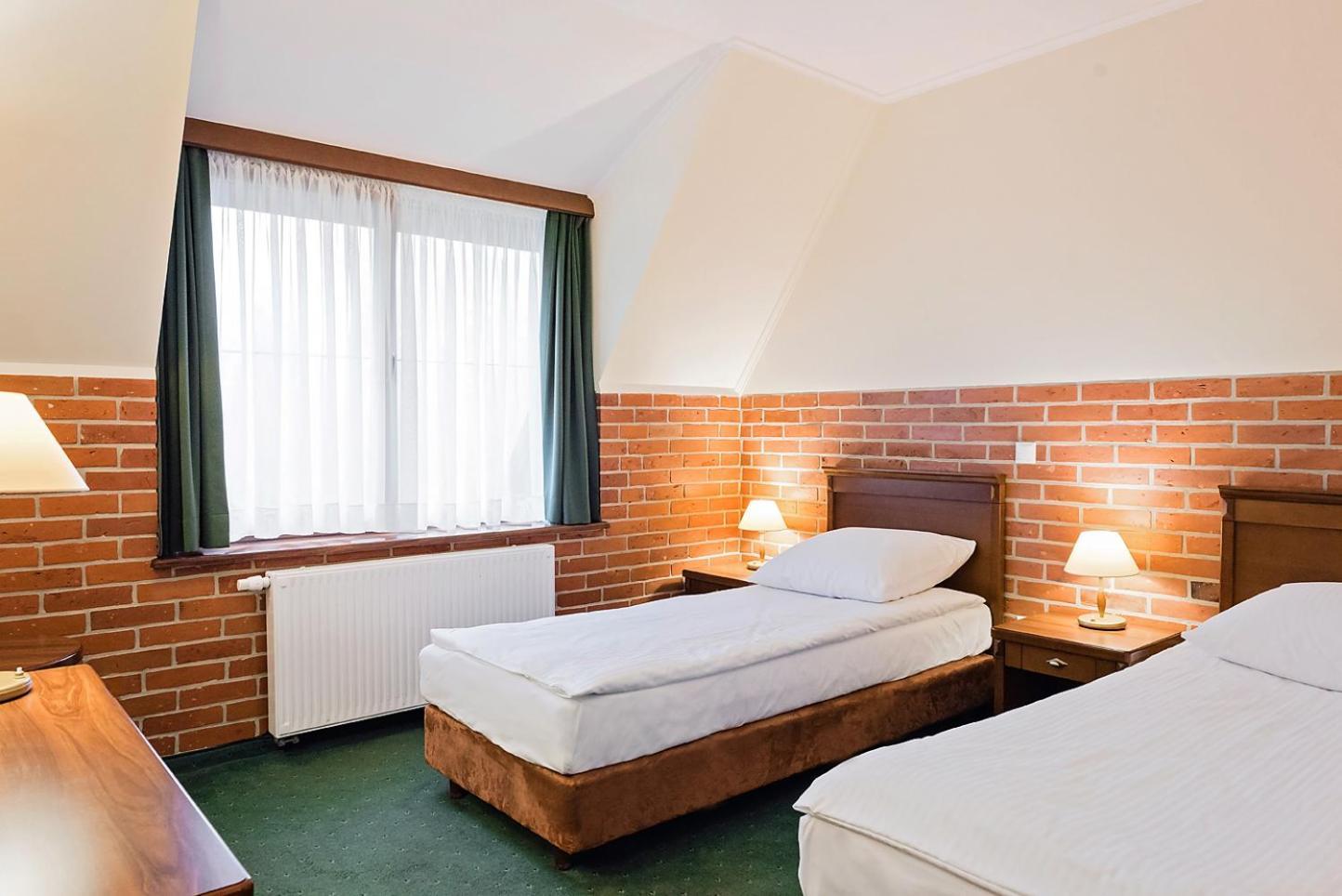 Hotel Szymbark Шимбарк Экстерьер фото
