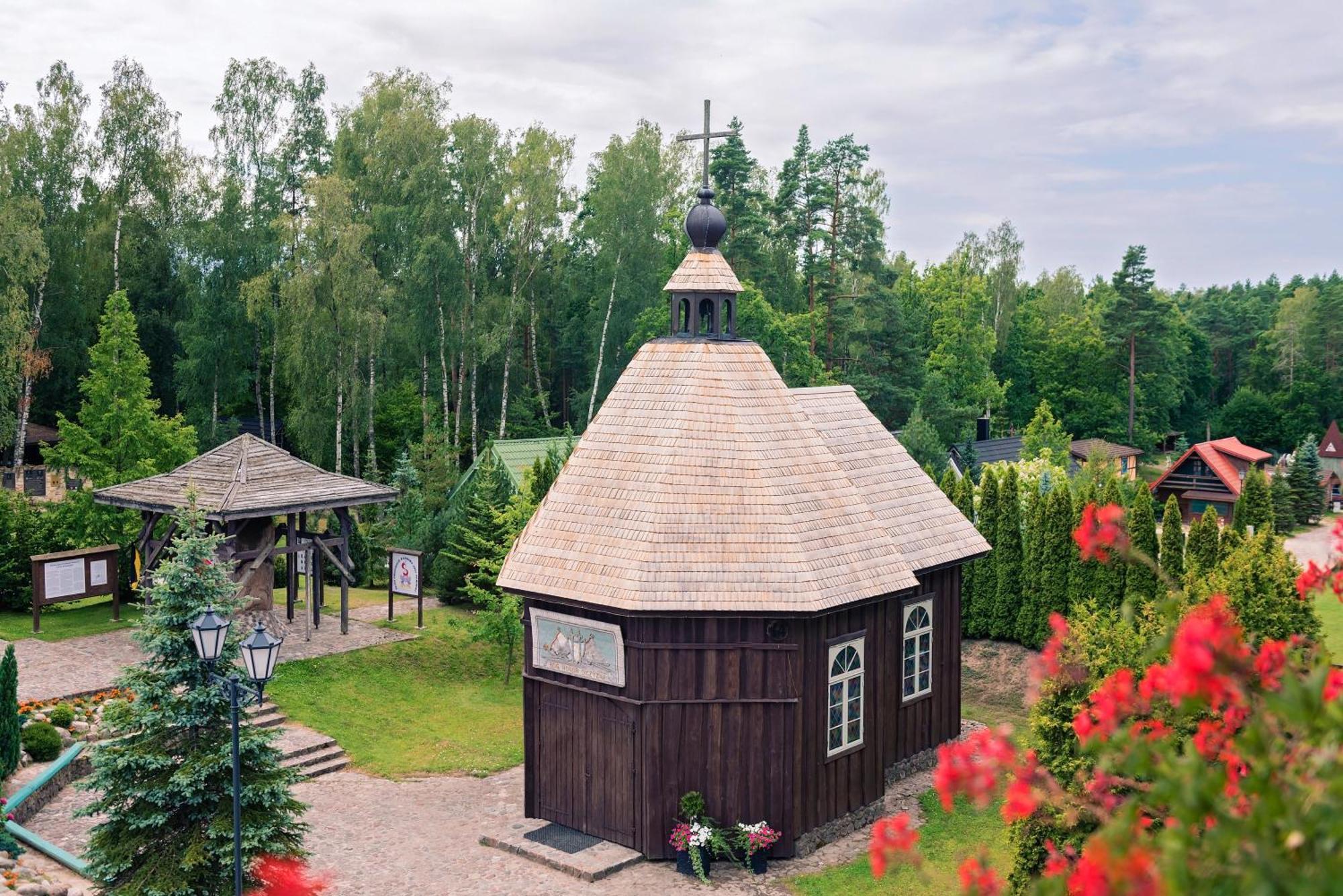 Hotel Szymbark Шимбарк Экстерьер фото